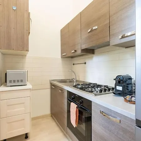 A 10 Min Da San Giovanni Casa Indipendente Rome