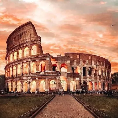 A 10 Min Da San Giovanni Casa Indipendente Apartment