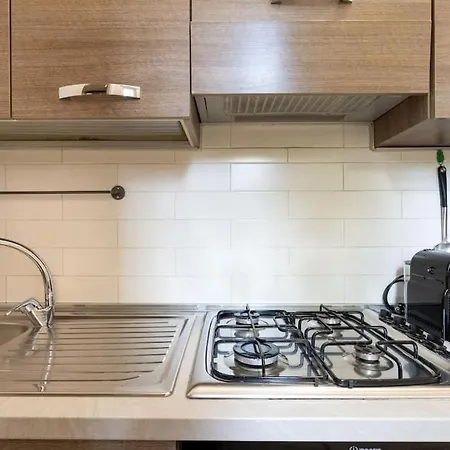 A 10 Min Da San Giovanni Casa Indipendente Apartment