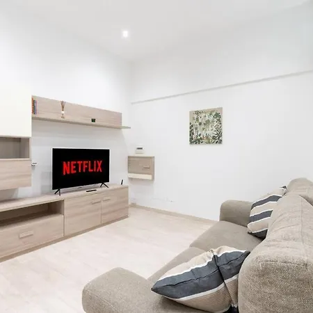 A 10 Min Da San Giovanni Casa Indipendente *